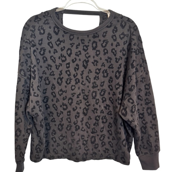 Z Supply Flocked Open Back Leopard Sweatshirt (See Measurements) - Picture 1 of 7